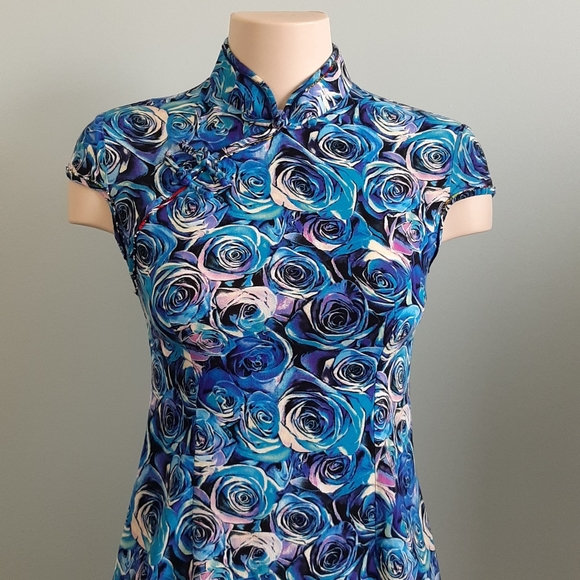 Blue roses digital print mini qipao - Picture 5 of 7